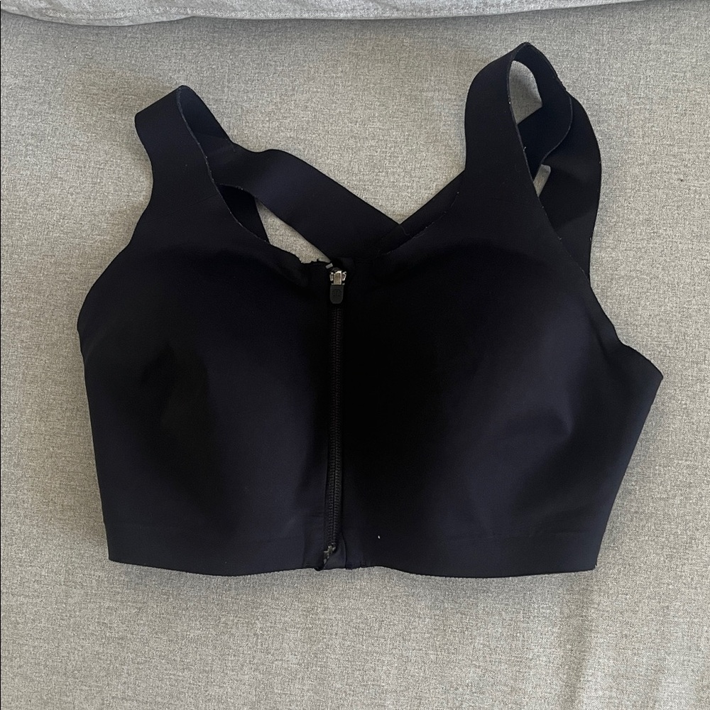 Lululemon Front Zipper closure high intensity Black Sports Bra  34E